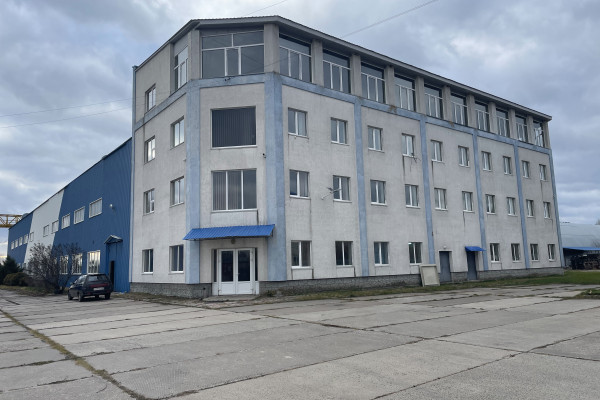 Продаж виробничого комплексу 4340 м2 з ділянкою 6,3 га, Київська область, Баришівка